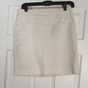 New w/ Tags Ann Taylor Off-White Pencil Skirt